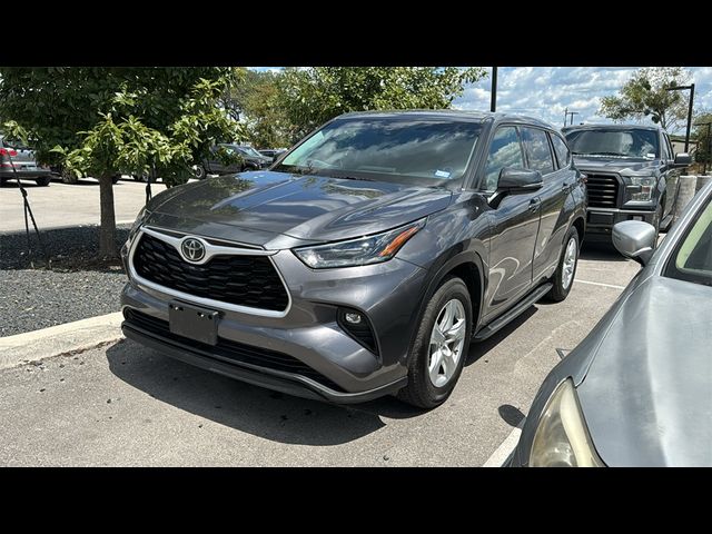 2021 Toyota Highlander LE