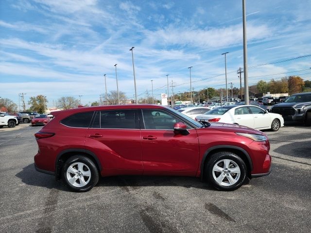 2021 Toyota Highlander LE