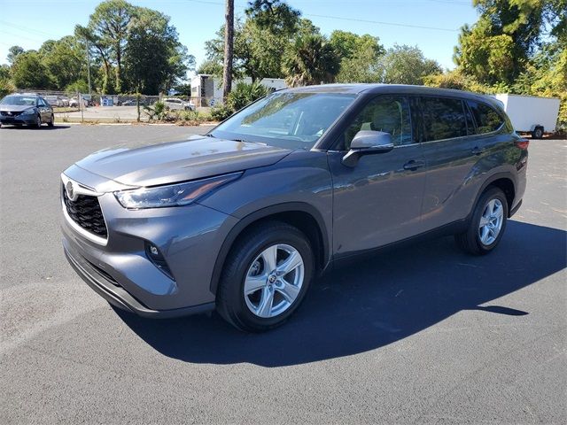 2021 Toyota Highlander LE