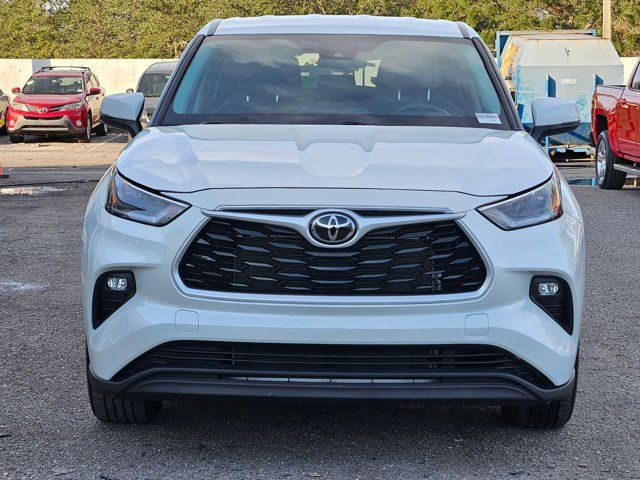 2021 Toyota Highlander LE