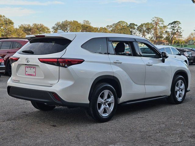 2021 Toyota Highlander LE