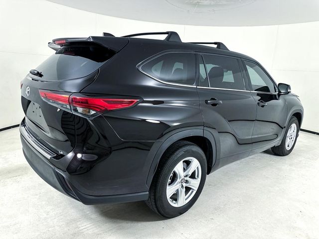 2021 Toyota Highlander LE