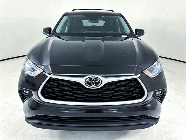 2021 Toyota Highlander LE