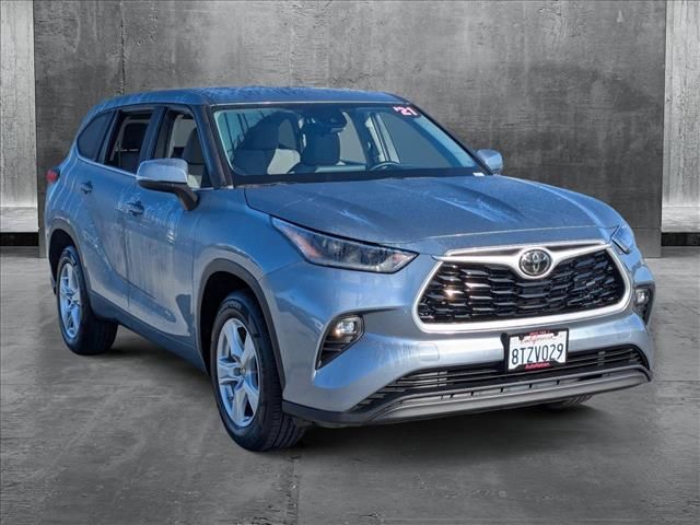 2021 Toyota Highlander LE