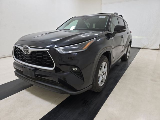 Used 2021 Toyota Highlander LE For Sale in West Covina, CA | Capital ...
