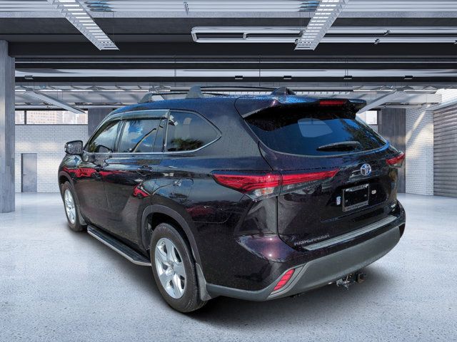 2021 Toyota Highlander LE