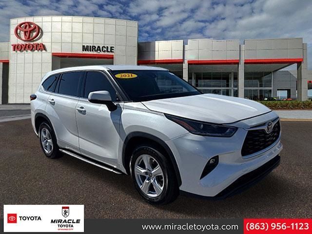 2021 Toyota Highlander LE