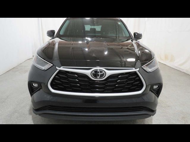 2021 Toyota Highlander LE