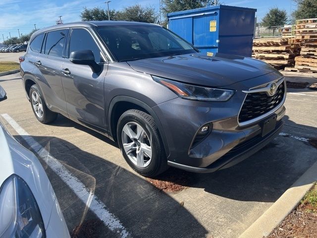 2021 Toyota Highlander LE