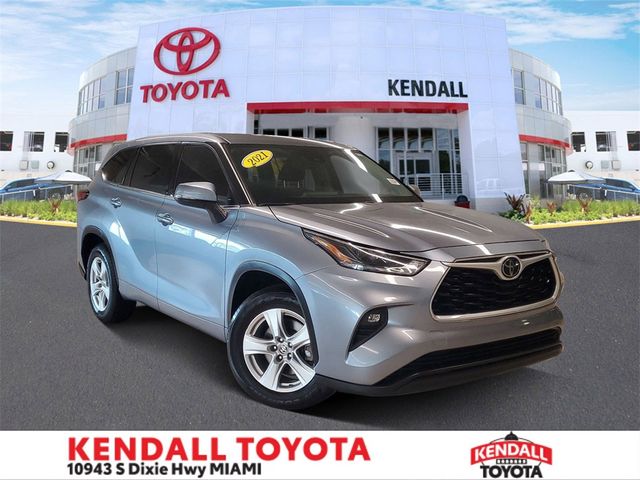 2021 Toyota Highlander LE