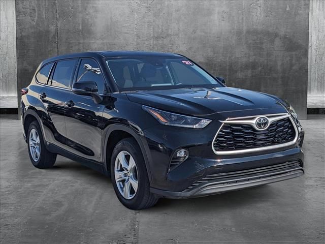 2021 Toyota Highlander LE