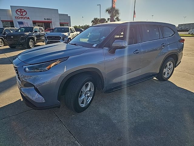 2021 Toyota Highlander LE