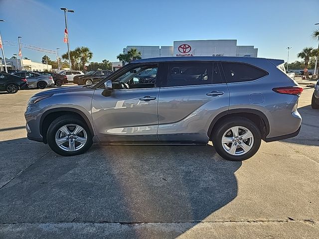 2021 Toyota Highlander LE