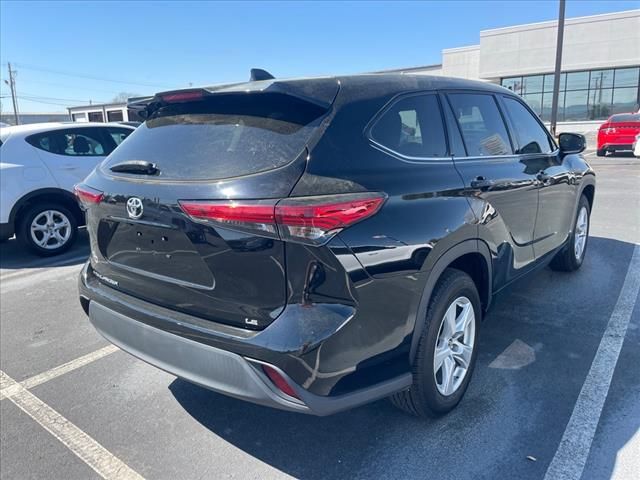 2021 Toyota Highlander LE