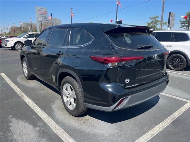 2021 Toyota Highlander LE