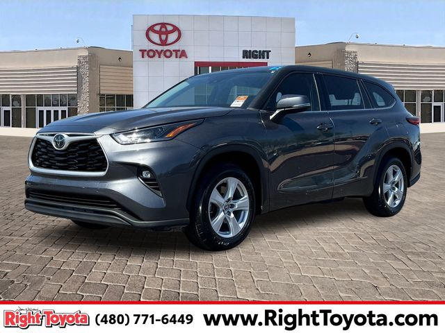 2021 Toyota Highlander LE