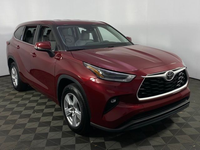 2021 Toyota Highlander LE