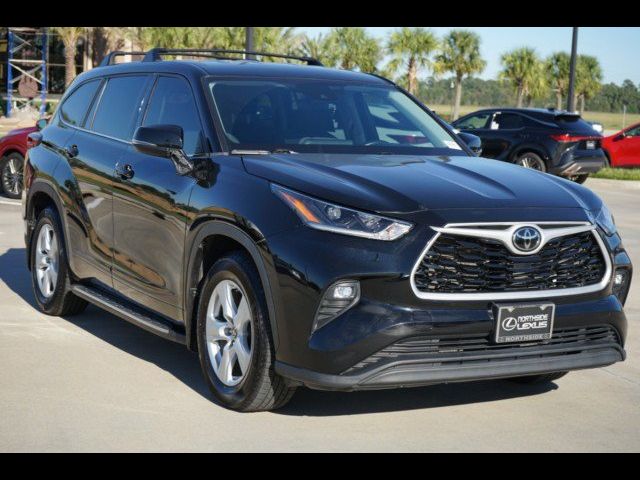 2021 Toyota Highlander LE