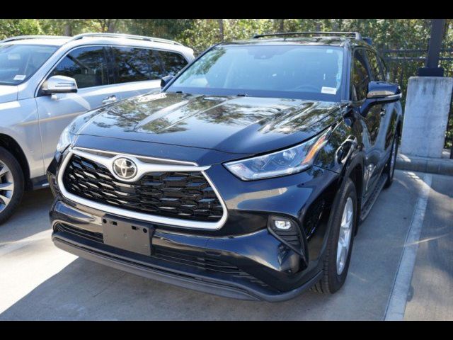 2021 Toyota Highlander LE