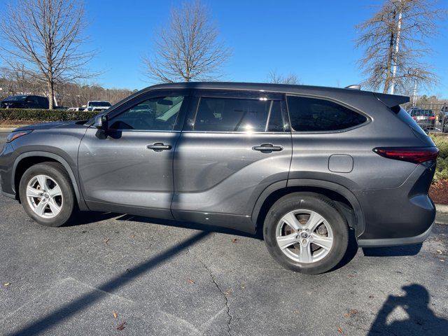 2021 Toyota Highlander LE