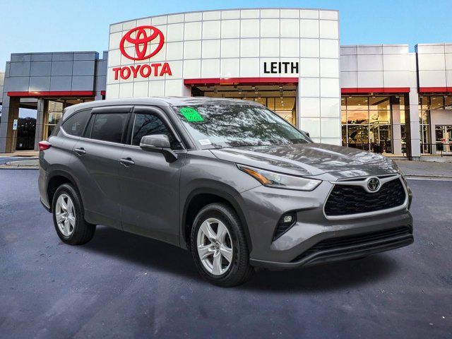 2021 Toyota Highlander LE