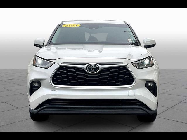 2021 Toyota Highlander LE