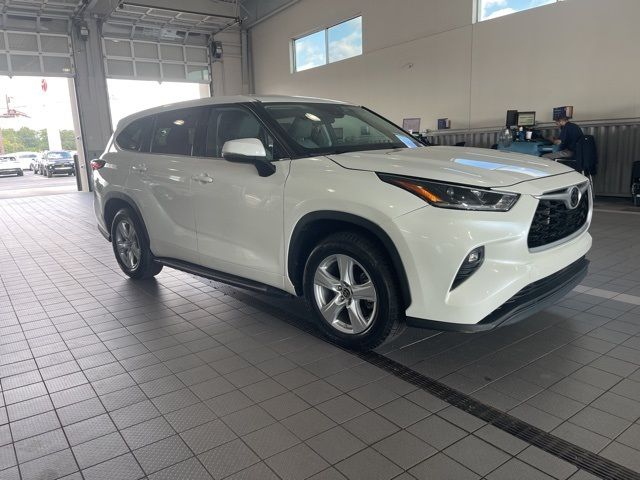 2021 Toyota Highlander LE