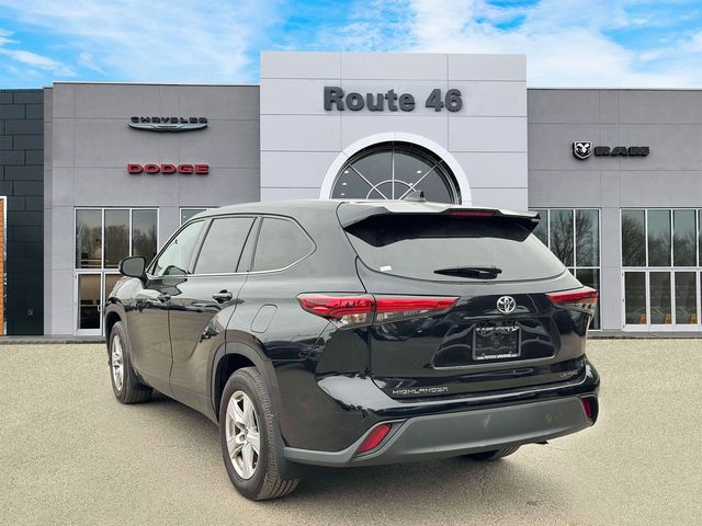 2021 Toyota Highlander LE