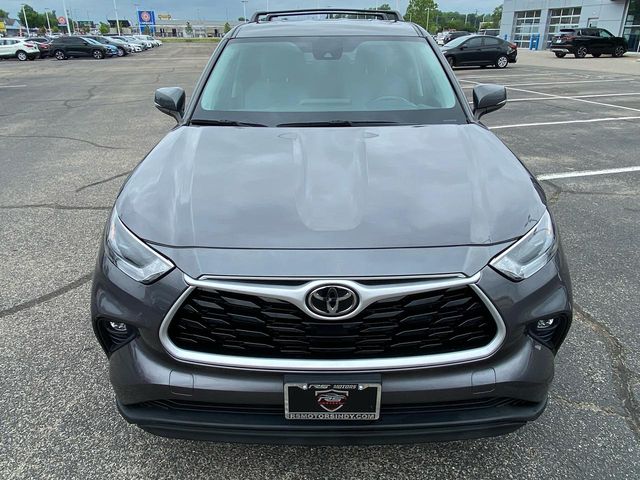 2021 Toyota Highlander LE