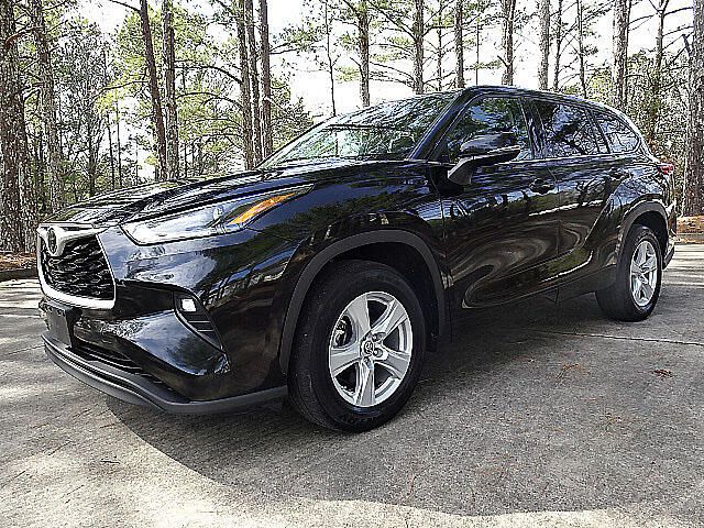 2021 Toyota Highlander LE