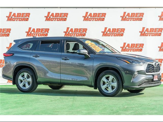 2021 Toyota Highlander LE