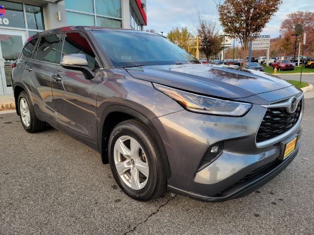 2021 Toyota Highlander LE