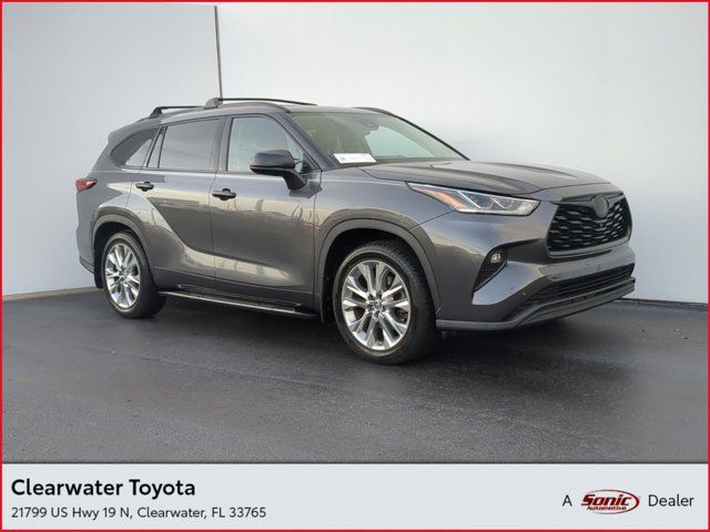 2021 Toyota Highlander Limited