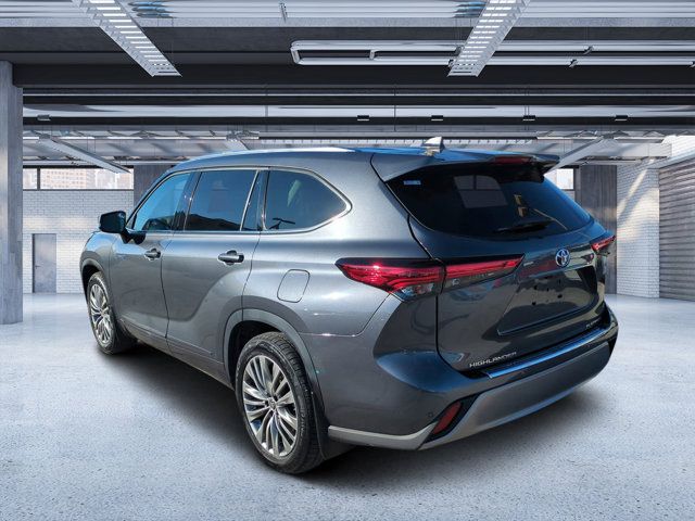 2021 Toyota Highlander Hybrid Platinum