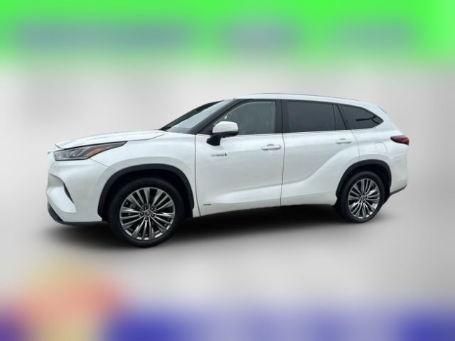 2021 Toyota Highlander Hybrid Platinum