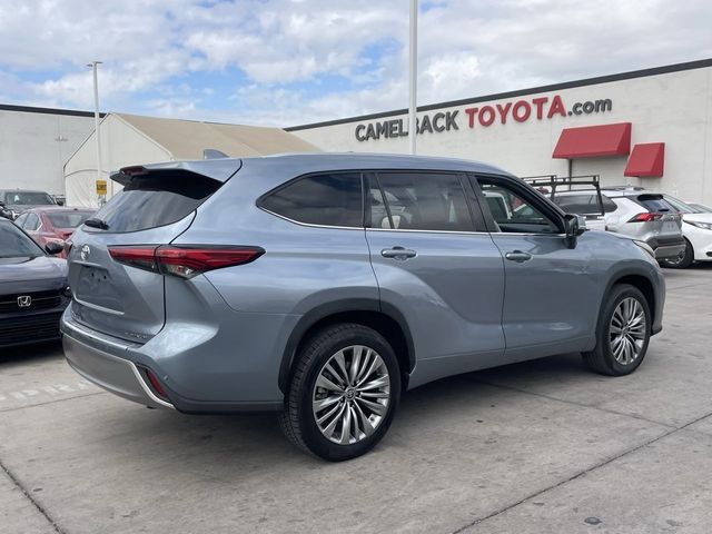 2021 Toyota Highlander Platinum