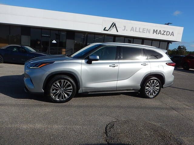 2021 Toyota Highlander Platinum