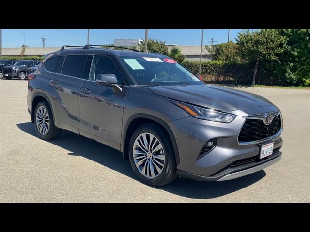 2021 Toyota Highlander Platinum