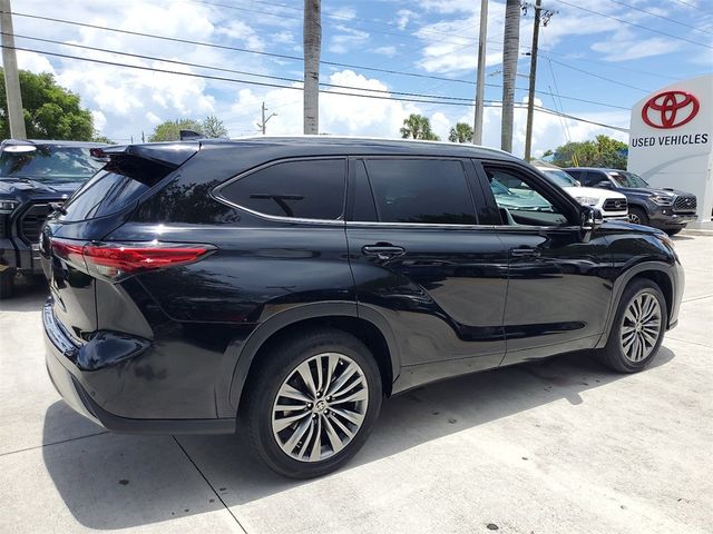 2021 Toyota Highlander Platinum