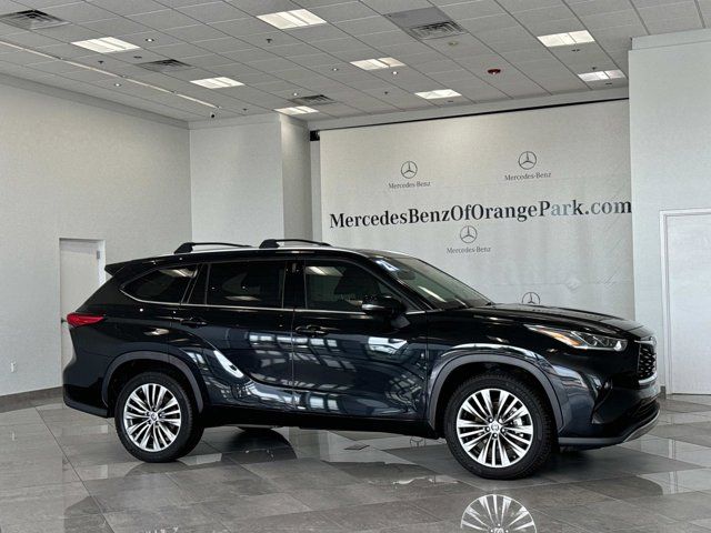 2021 Toyota Highlander Platinum