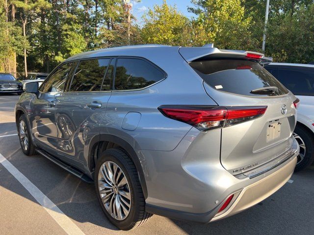 2021 Toyota Highlander Platinum