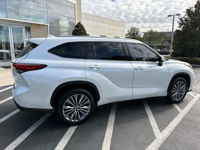 2021 Toyota Highlander Platinum