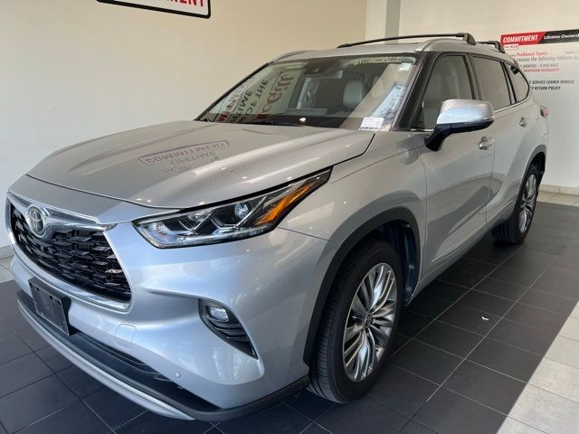 2021 Toyota Highlander Platinum