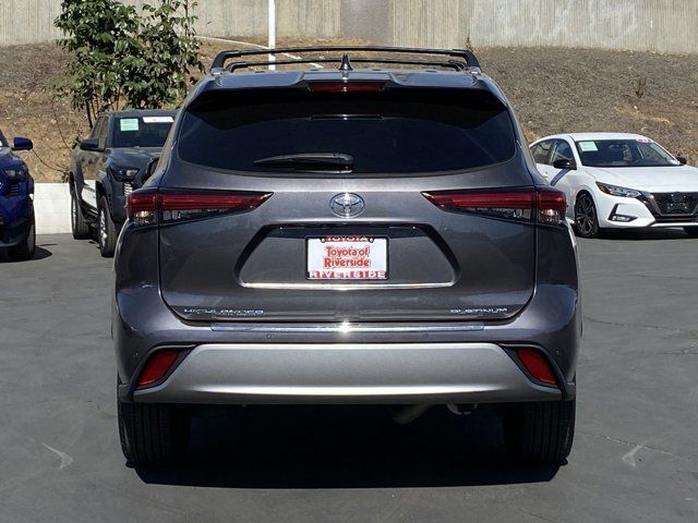 2021 Toyota Highlander Platinum