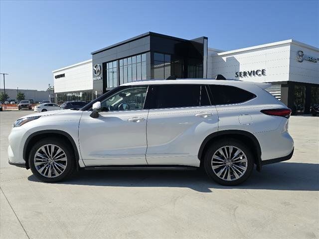 2021 Toyota Highlander Platinum