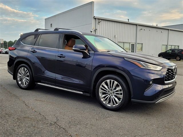 2021 Toyota Highlander Platinum