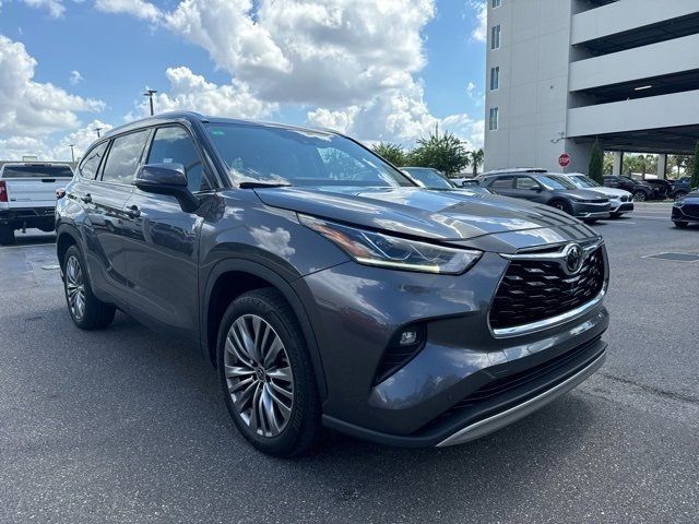 2021 Toyota Highlander Platinum