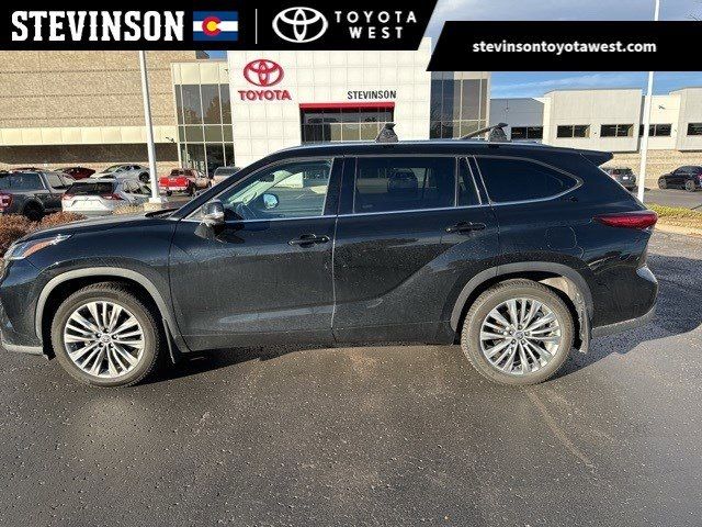 2021 Toyota Highlander Platinum