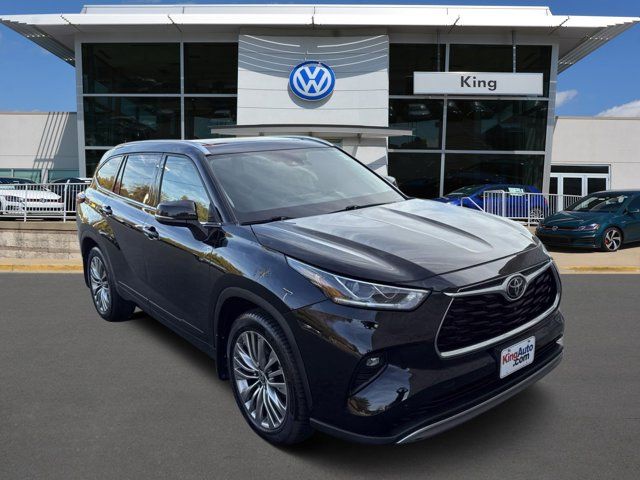 2021 Toyota Highlander Platinum