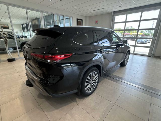 2021 Toyota Highlander Platinum